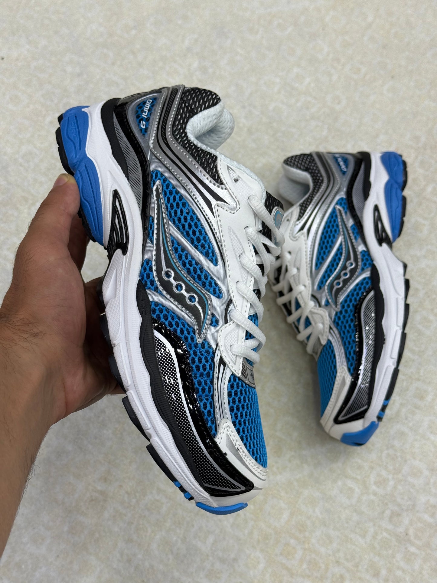 Saucony